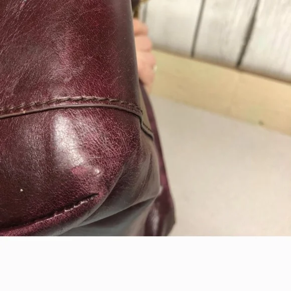 HOBO Charlie Merlot Leather Shoulder Bag - Picture 10 of 11